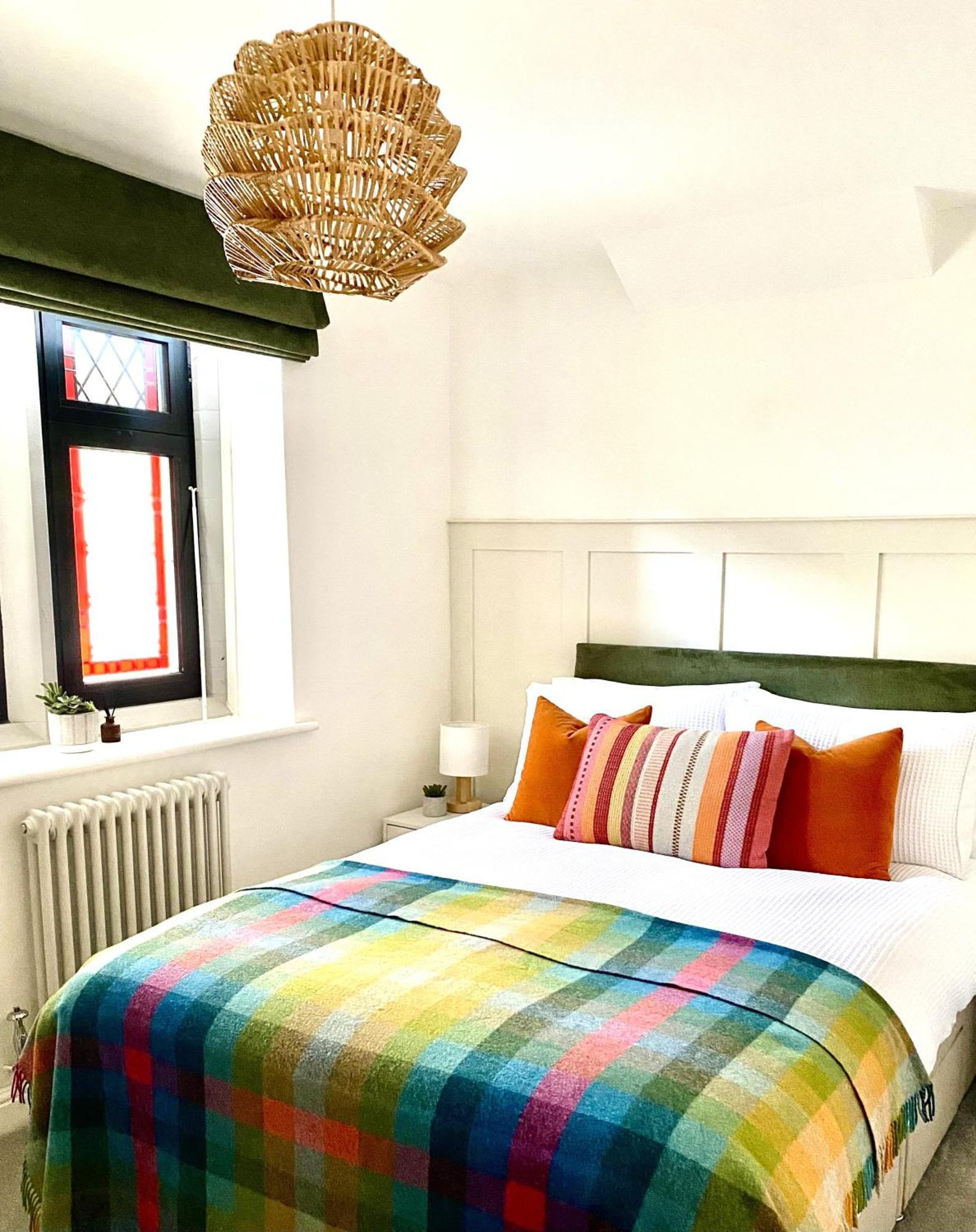 Boutique Chapel Apartment Within City Walls 切斯特 外观 照片